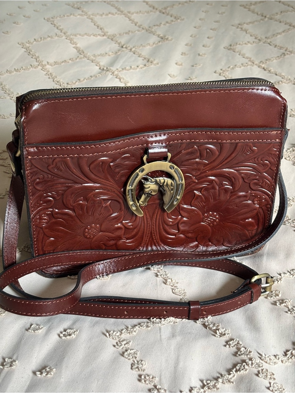 Patricia Nash Tooled Leather Crossbody Bag NWOT Floral Horse Horseshoe Cognac